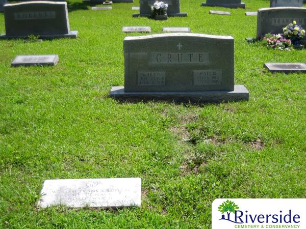 Family Monument Photo