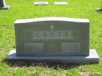 Family Monument Photo