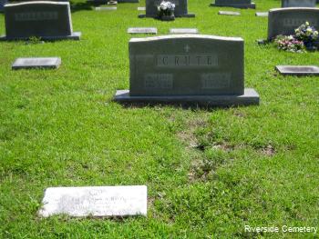 Family Monument Photo